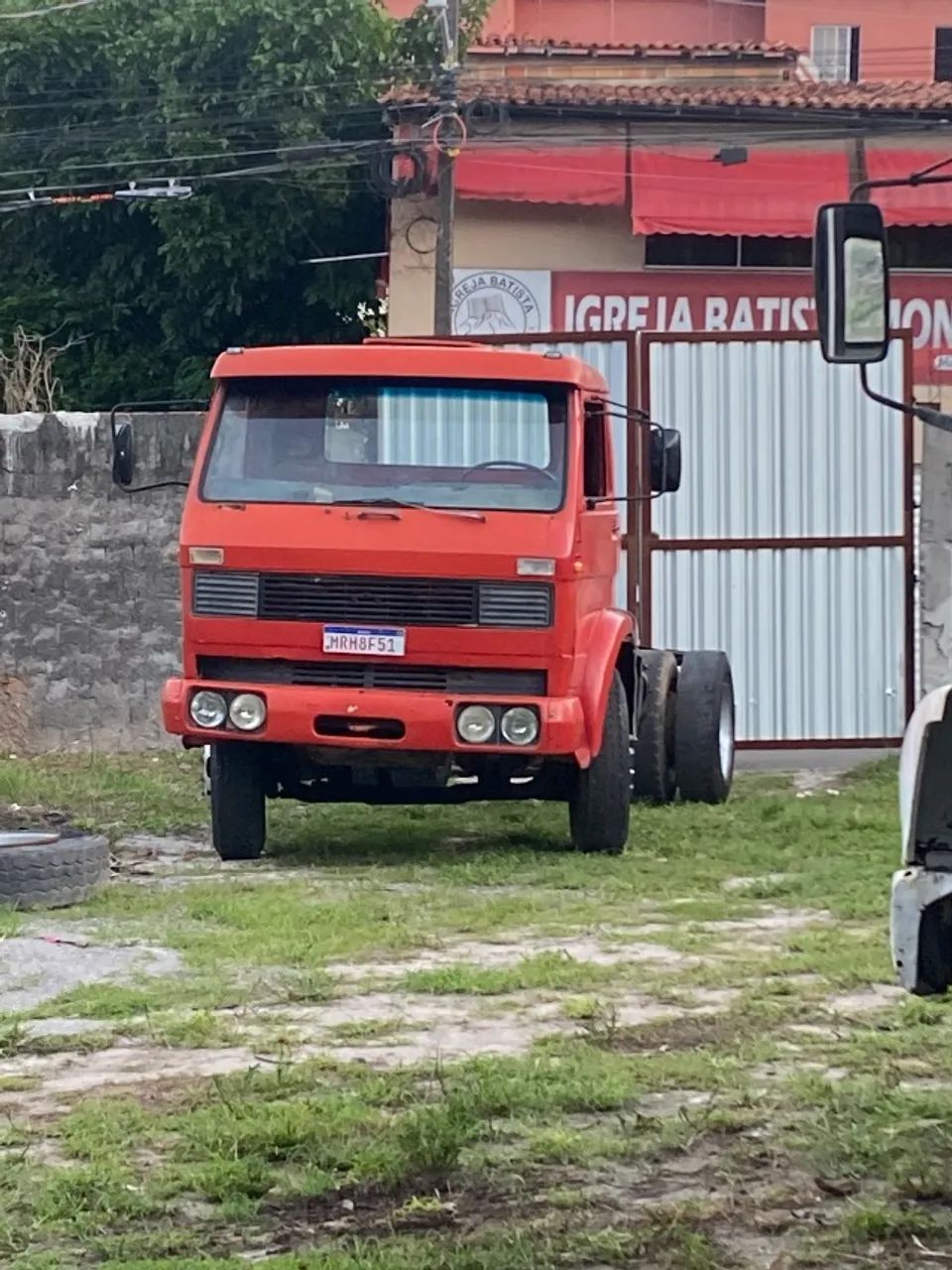 Caminhão toco