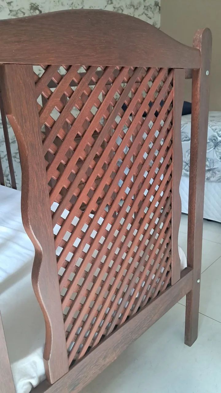 Berço de sucupira com colchão pouco usado - Foto 2