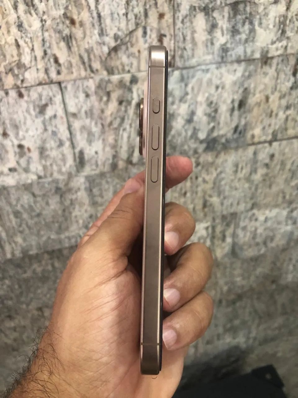 iPhone 16 pro 128 Gb titânio Deserto  - Foto 5