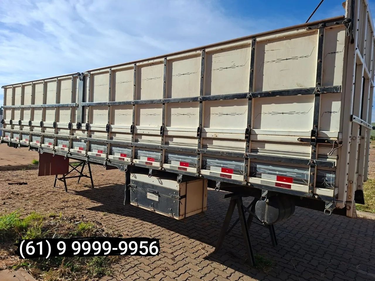 Carroceria Graneleira Truck 8,5m Semi-Nova
