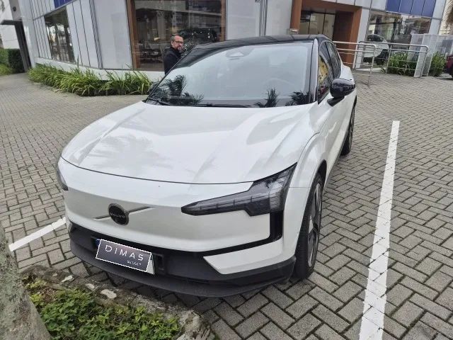 Volvo Ex30 E60 ULTRA (ELÉTRICO) 2025
