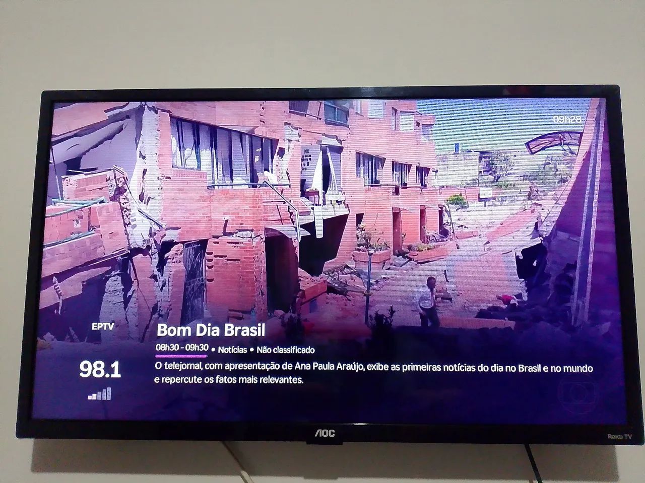Smart tv Roku 32 polegadas, funcionando perfeitamente...