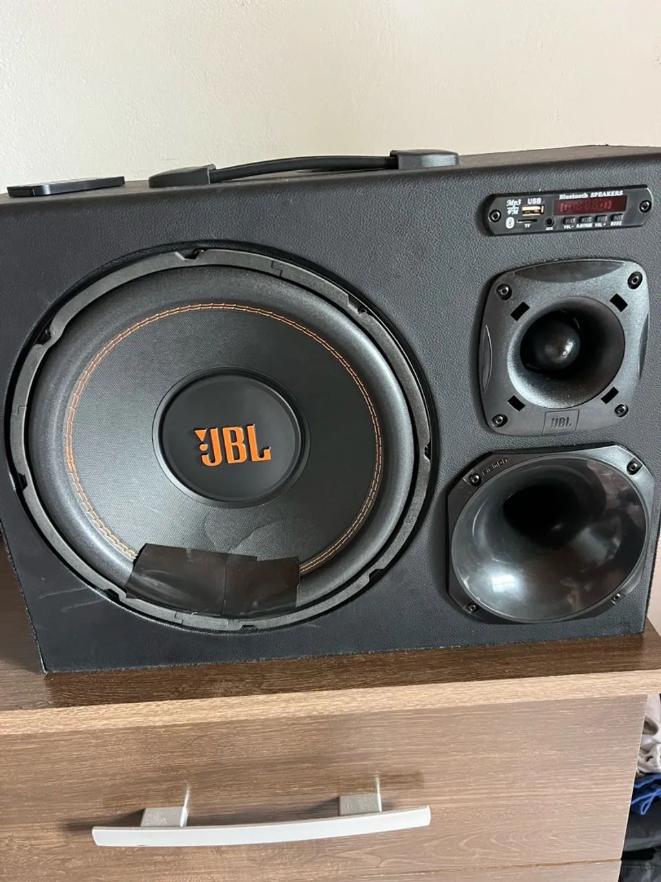 Caixa BOB JBL