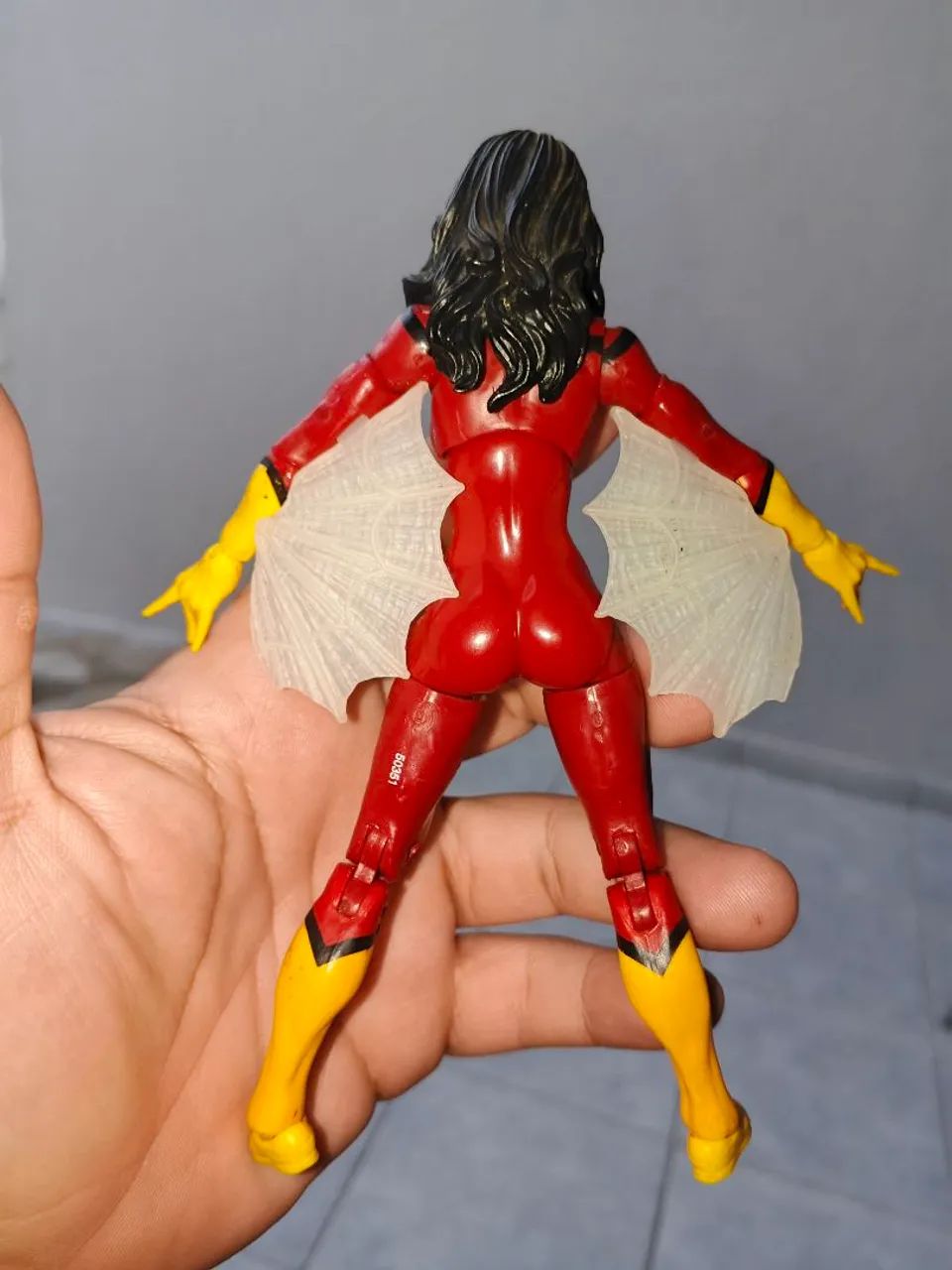 Mulher Aranha Marvel legends  - Foto 2