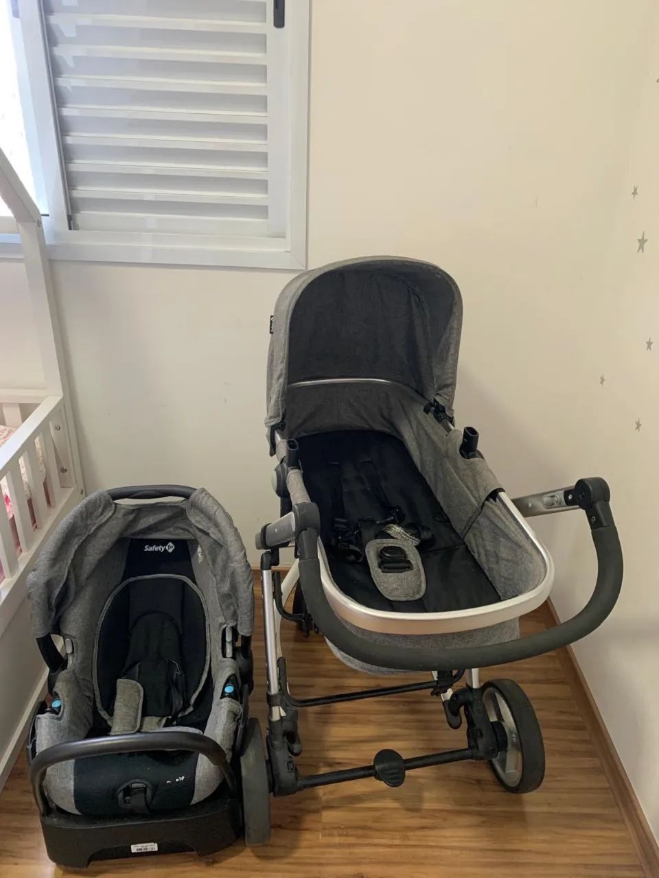 Carinho de bebê e bebê conforto  - Foto 4