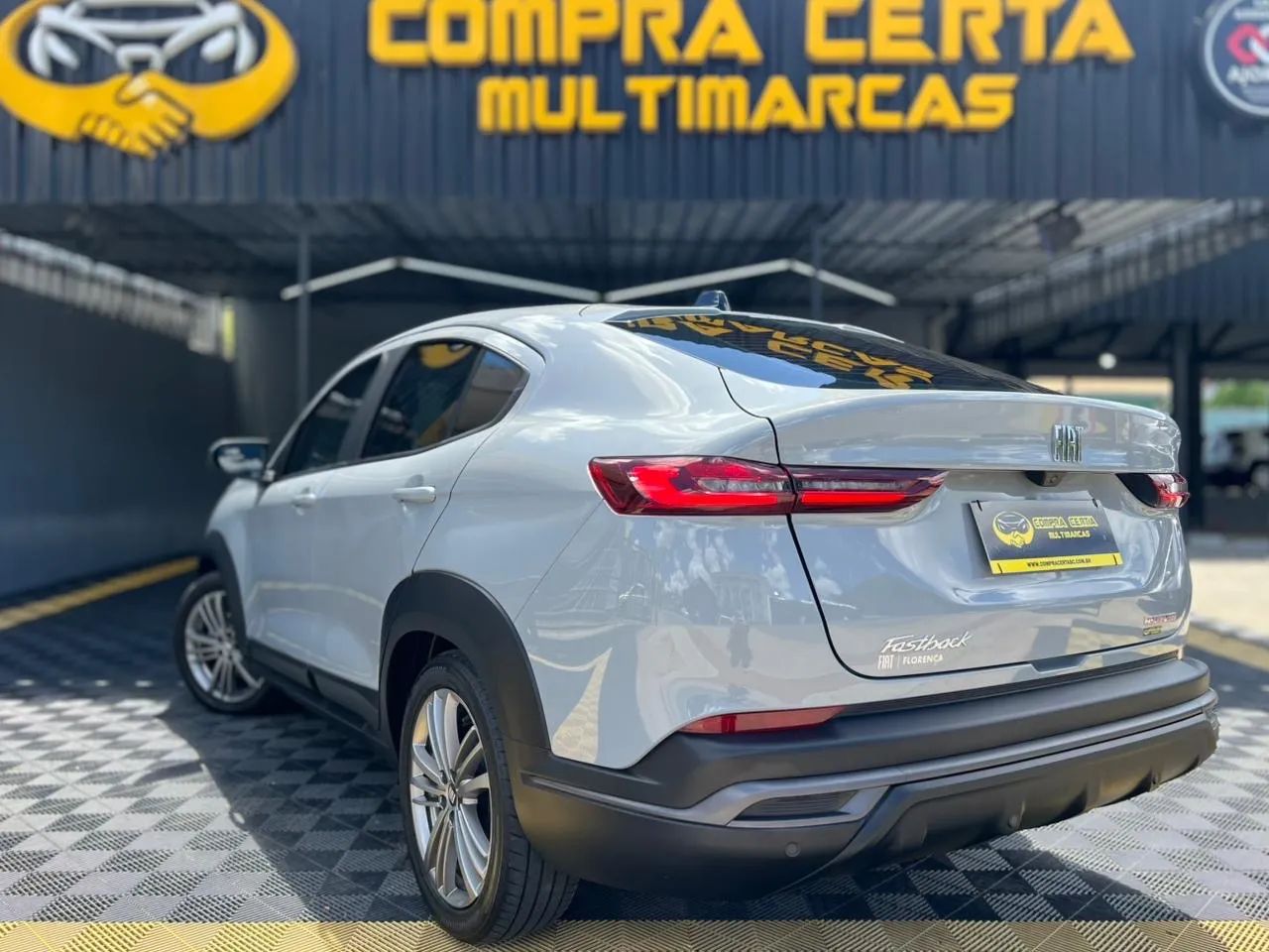 Fiat Fastback 1.0 200 Turbo Flex AUT 2024 - Foto 11