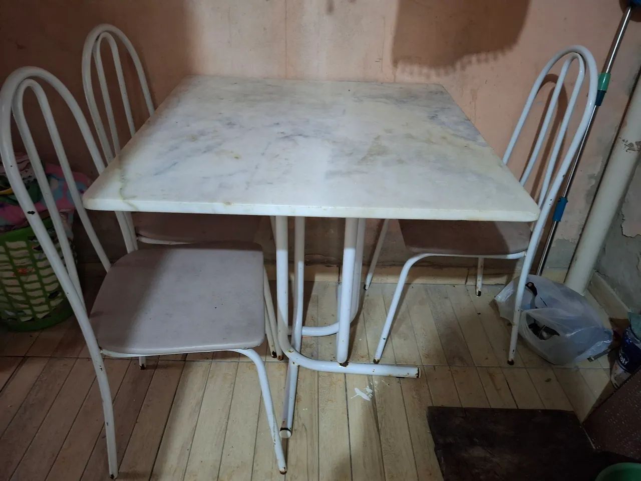 Mesa 4 cadeiras  - Foto 3