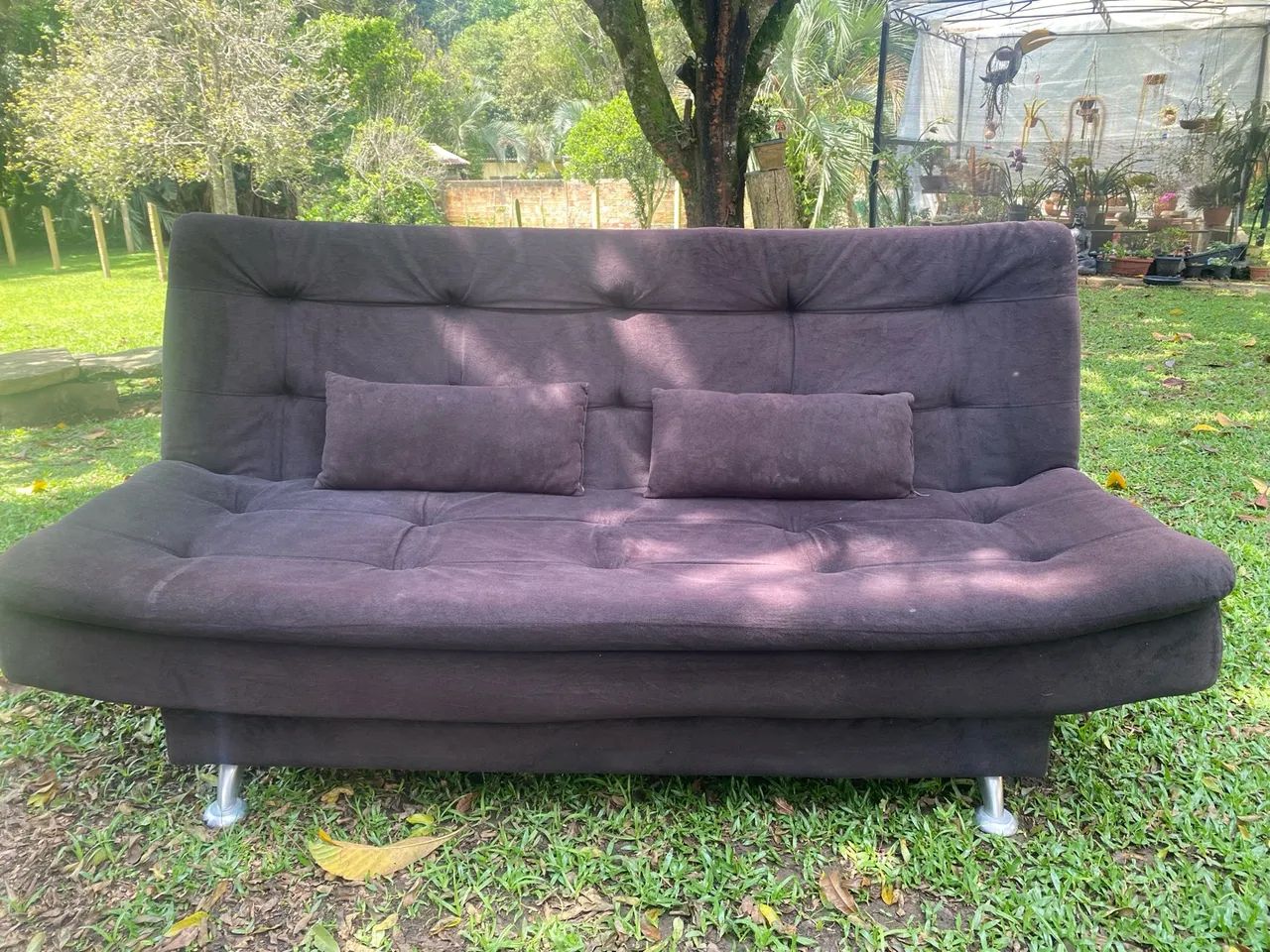Sofá cama marrom 