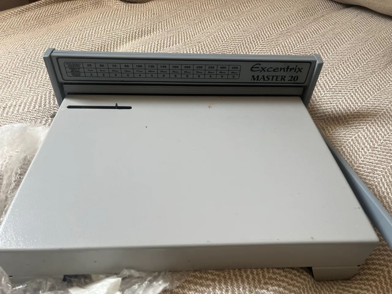 Encadernadora perfuradora64962663095553121