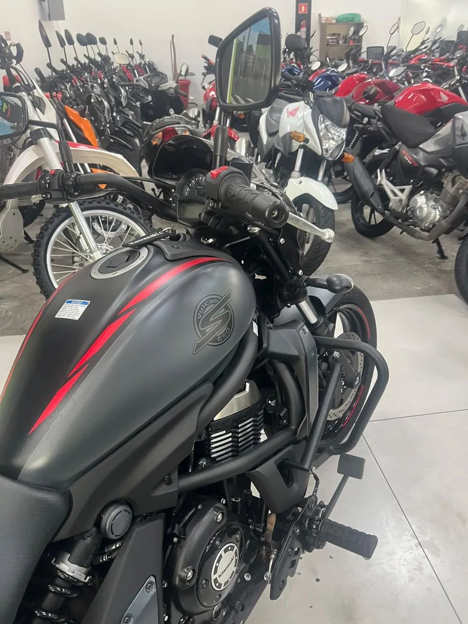 KAWASAKI VULCAN S ABS - Foto 4