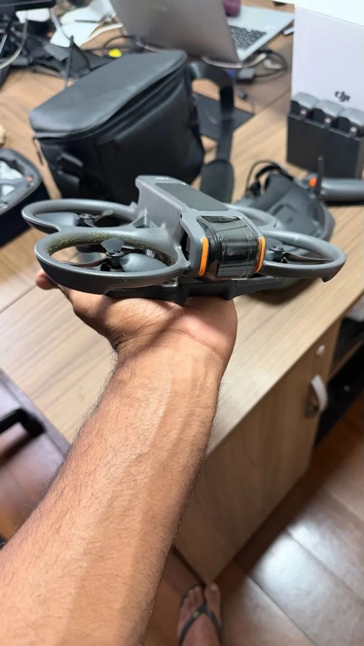 Drone DJI Avata 2 Fly  More - 3 baterias, Goggles N3, Motion 3, garantia
