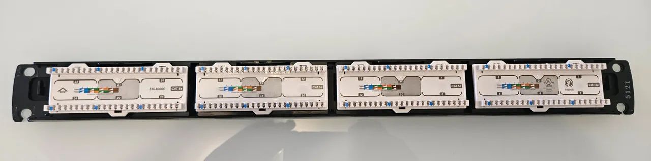 Patch Panel Furukawa Cat5e 24 Portas Modular 35030005 - Foto 2