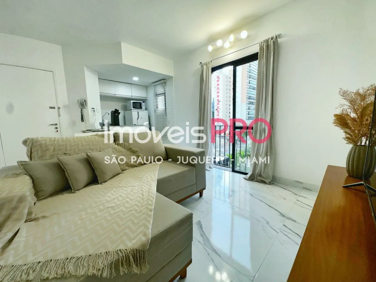Viva no Coração do Itaim Bibi ? Apartamento Compacto e Sofisticado