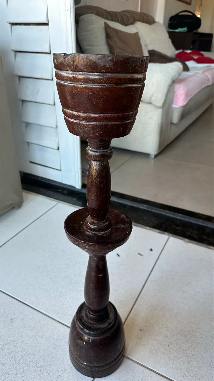 Cinzeiro de madeira de antiguidade 