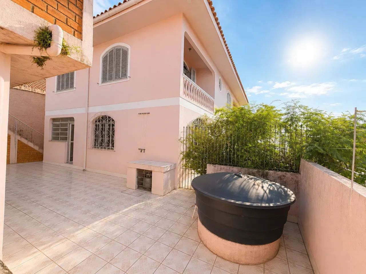 Sobrado com 192 mts 2 com 3 quartos e 1 suíte, terraço e edícula em Canto - Florianópolis  - Foto 3