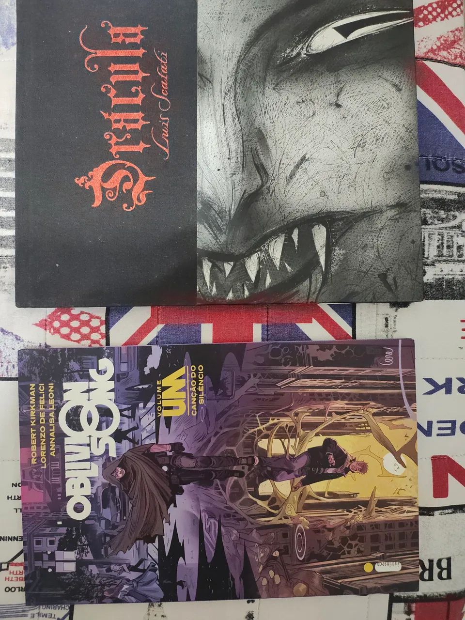 Lote com 42 HQs/Livros DC, Marvel e Outras - Foto 5