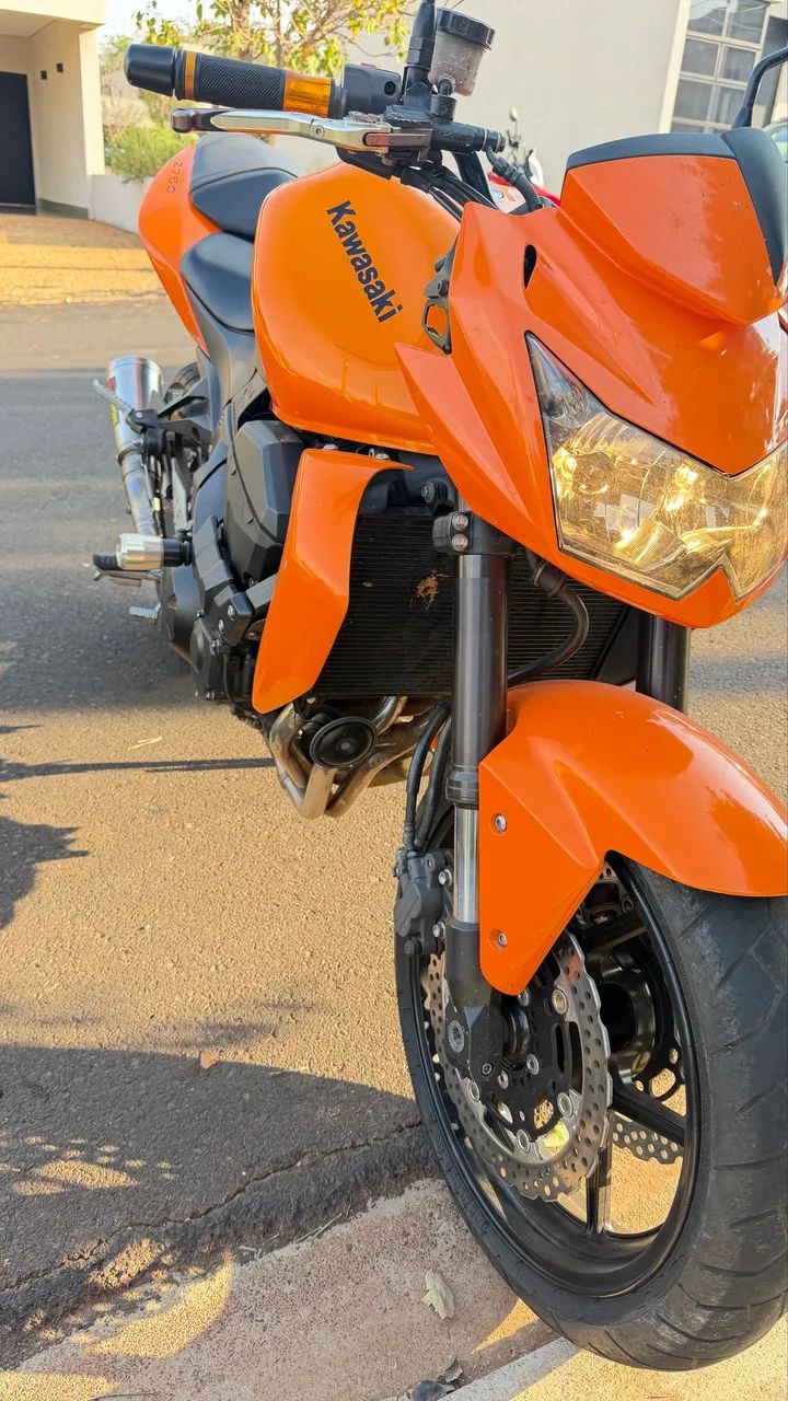 Z 750 2012 - 1530888783 | OLX