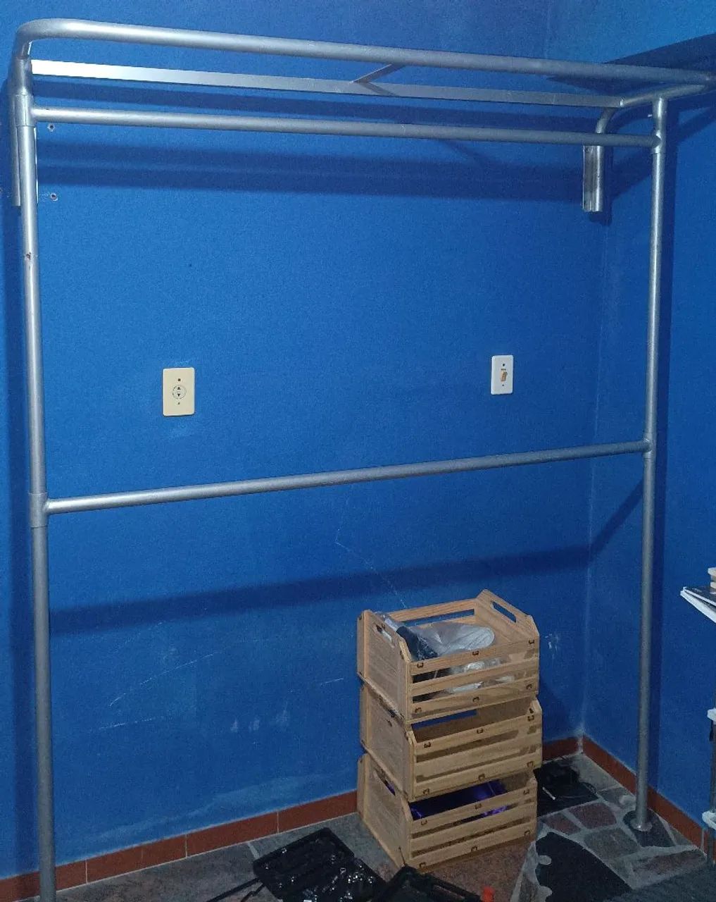Araras de roupas  - Foto 3