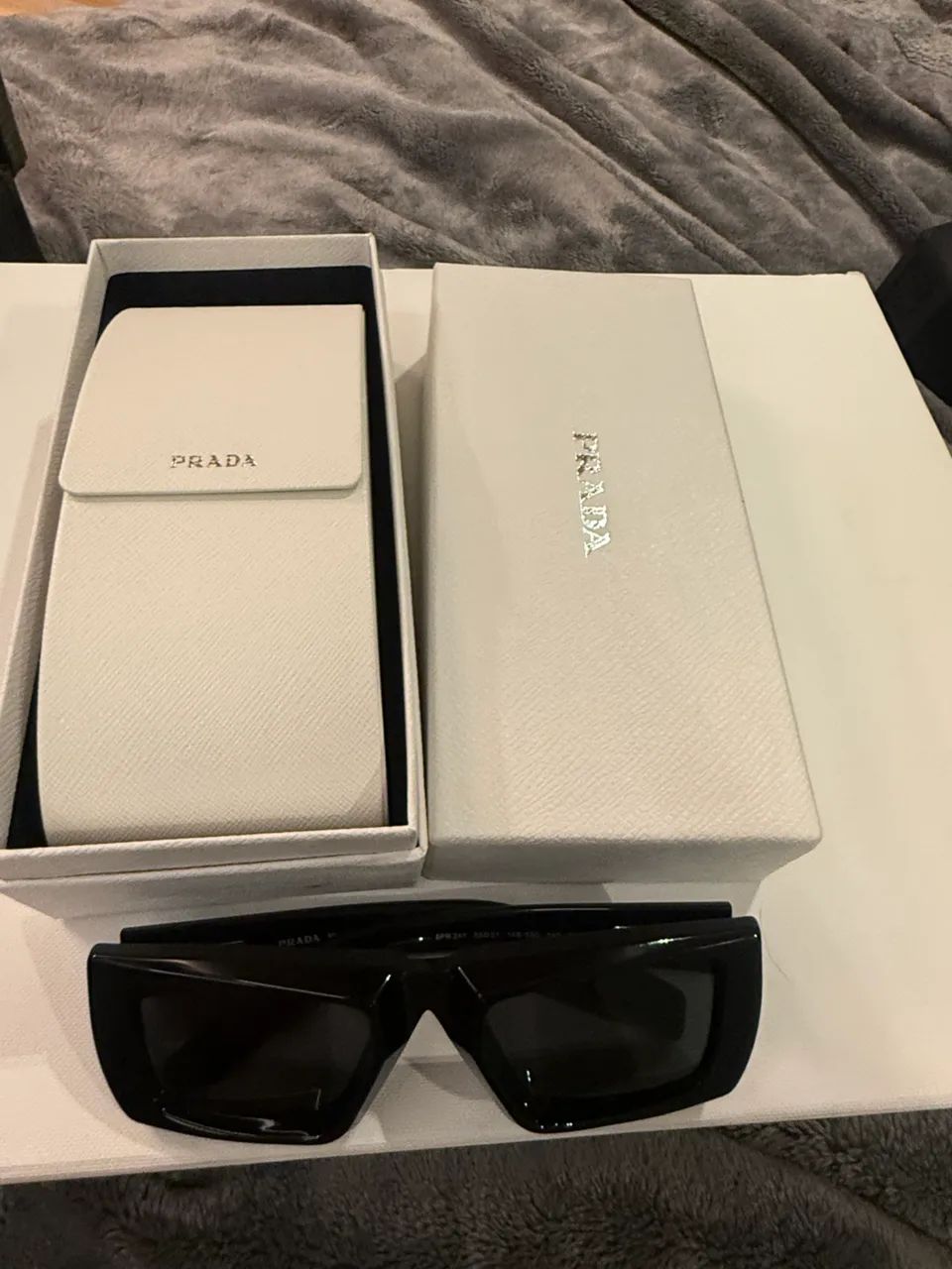 Óculos Prada Original com Caixa, Case e Certificados - Modelo Fashion Premium