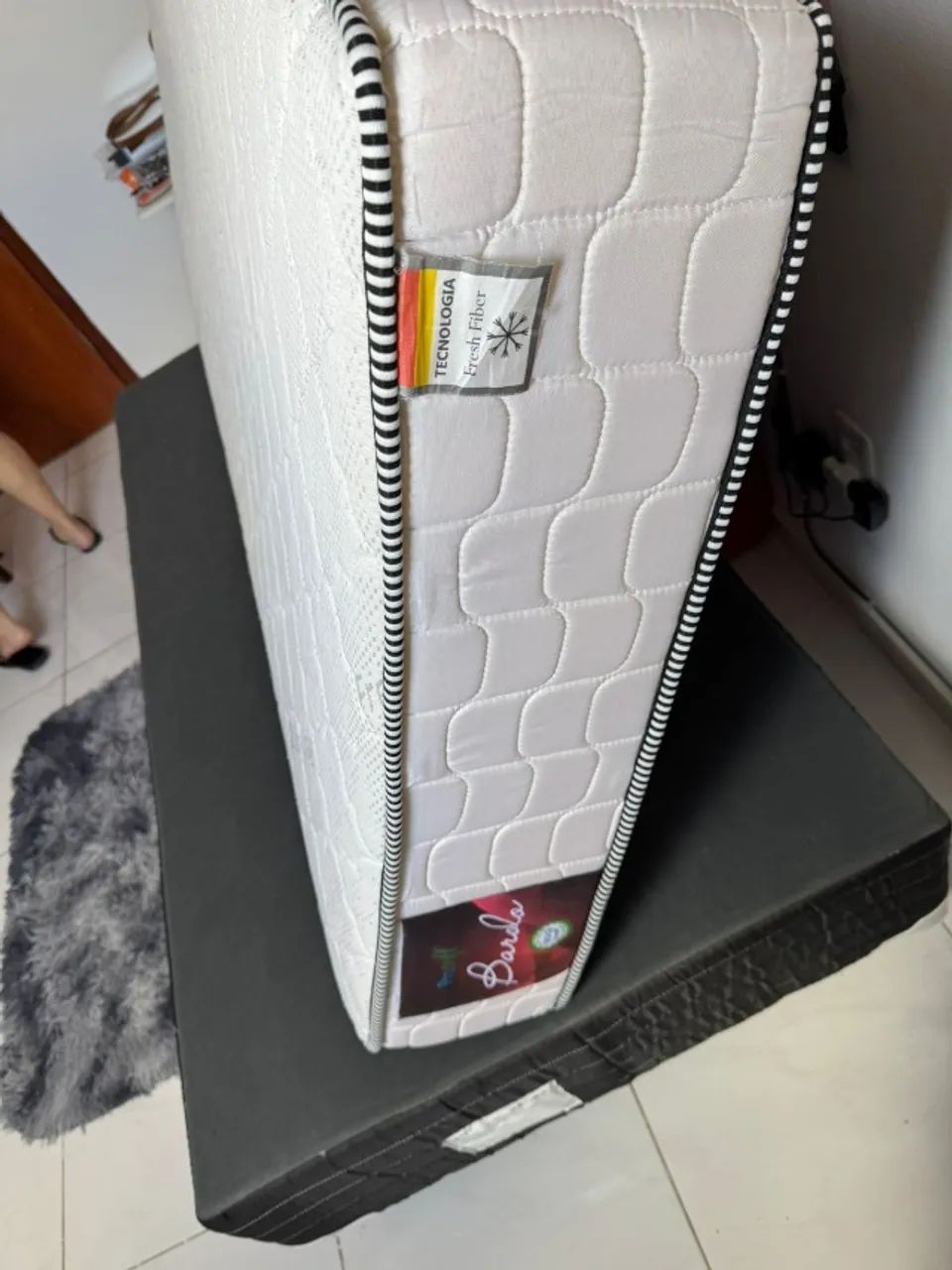 Cama Box de Solteiro Seminova - Base + Colchão - Foto 2