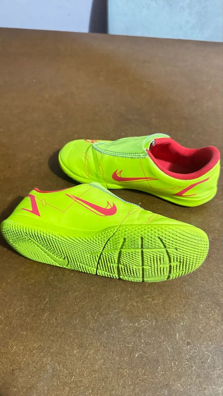 Chuteira infantil Nike Mercurial Tamanho 30 - Foto 3
