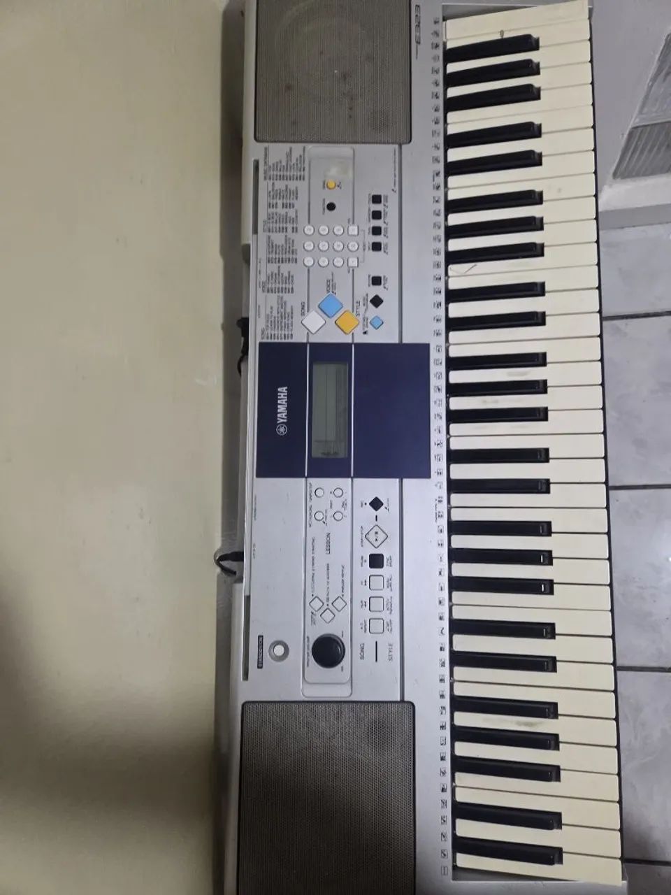 Teclado Yamaha PSR E323 - Foto 4