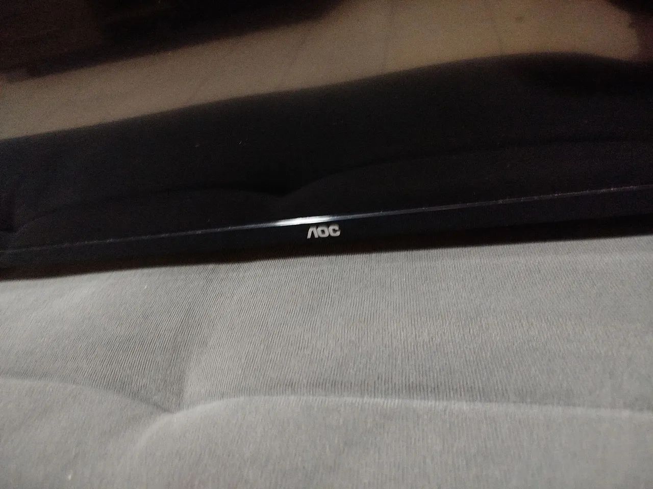 Vendo tv smart.funciona normal,mas está com interferência nas cores. - Foto 2