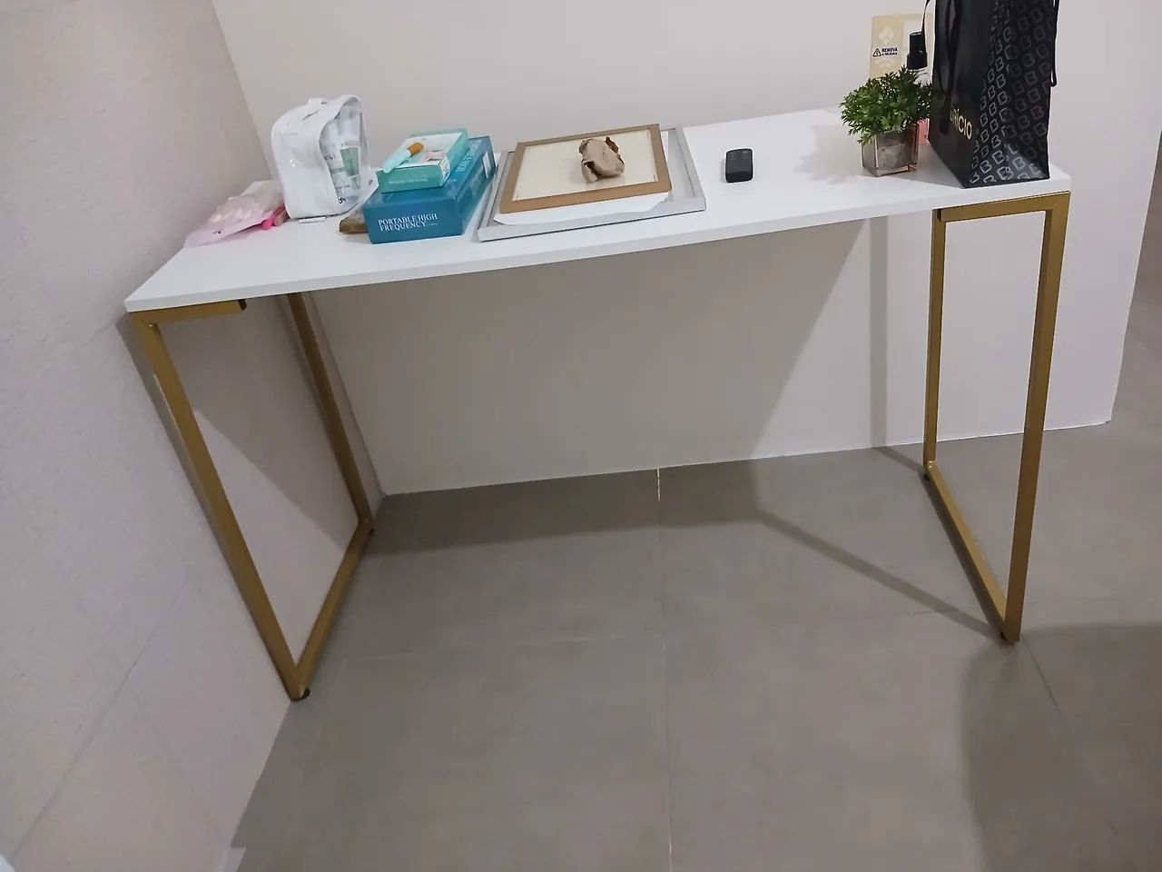 Vendo Mesa com 1,20cm Nova