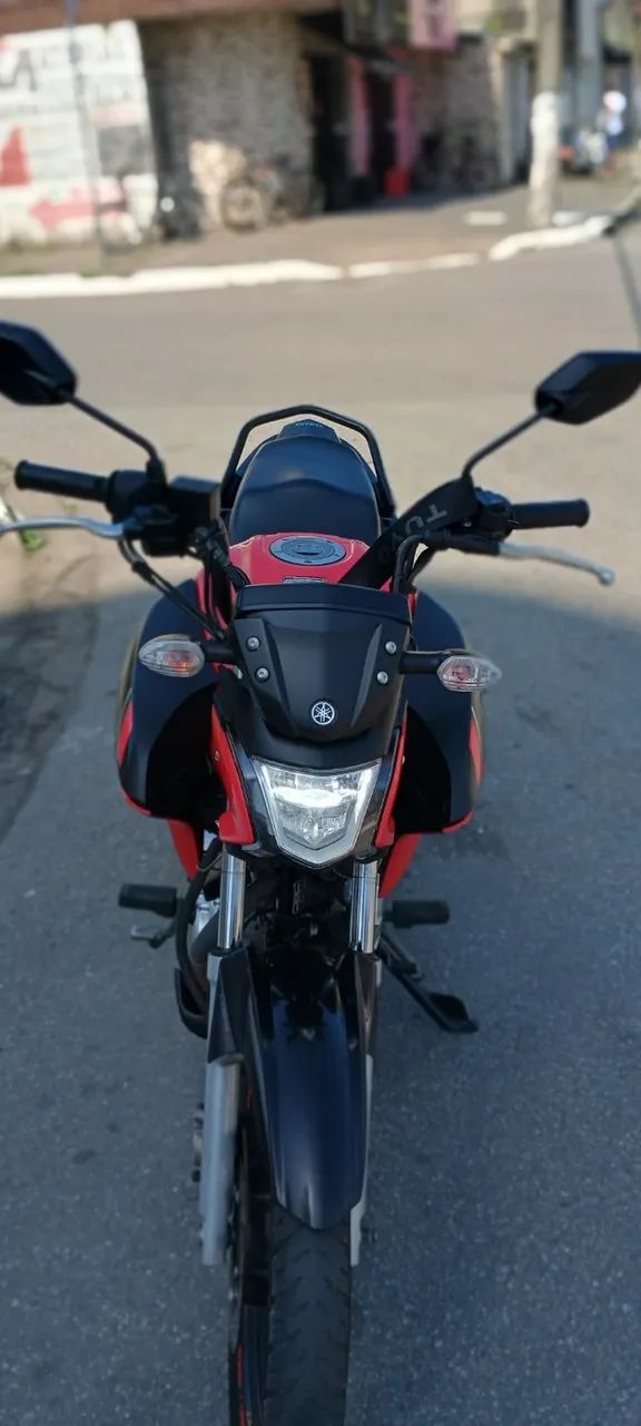 Moto semi nova
