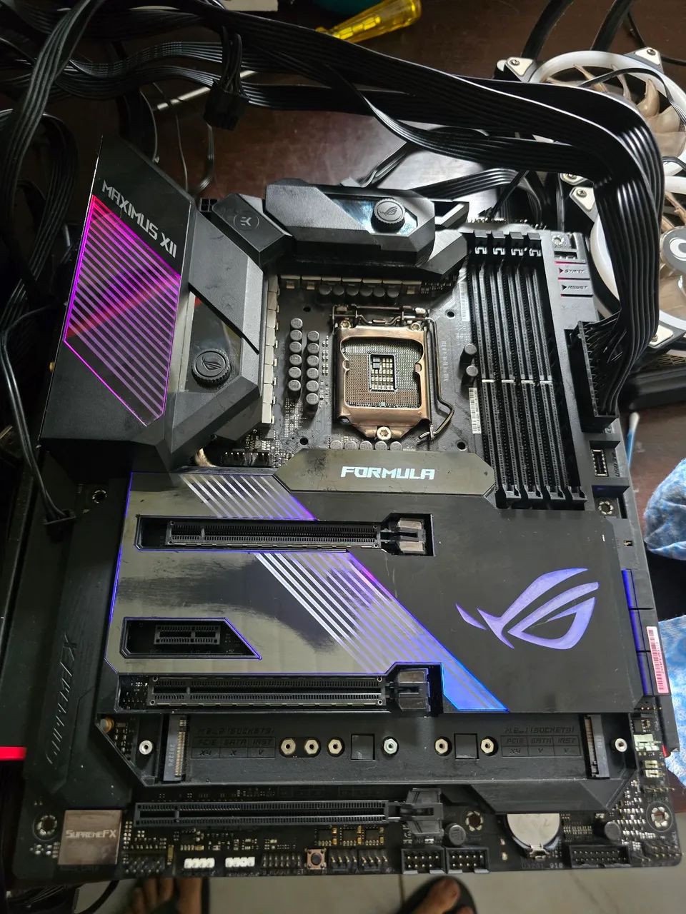 Placa mãe ROG Maximus XII Formula - Foto 3