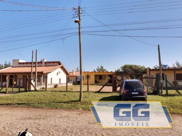 Casa 4 dormitórios ou + para venda em balneário pinhal, centro, 4 dormitórios, 2 banheiros