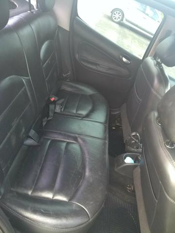 Peugeot 207 1.4 xr s 2011 top - Foto 7