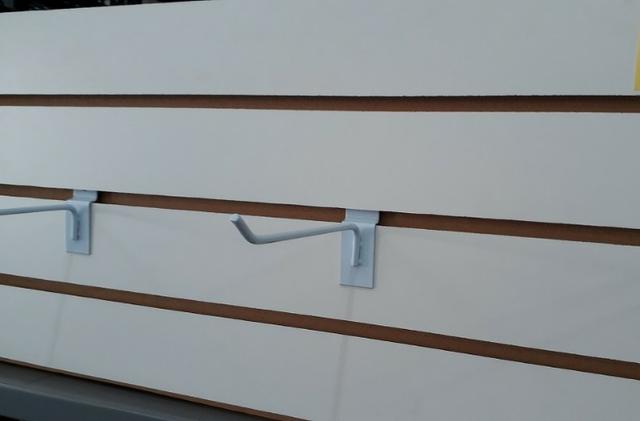 Gancho p/ Painel Canaletado - Cada - Foto 4