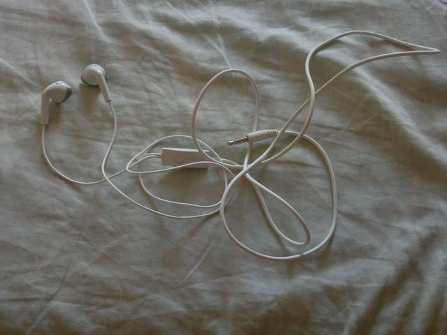 Vendo fone Samsung ORIGINAL - Foto 2
