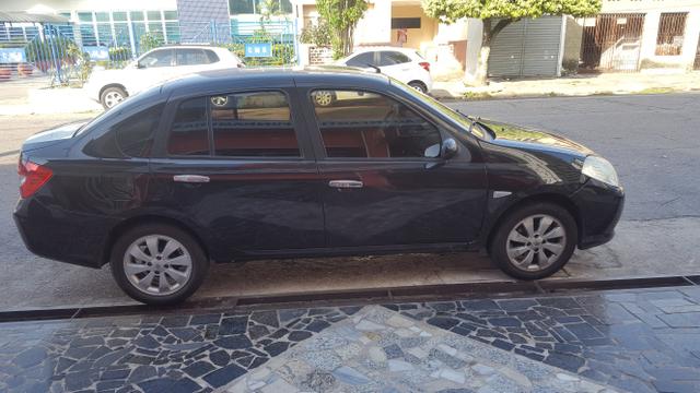 Renault Symbol 2011 - Foto 3