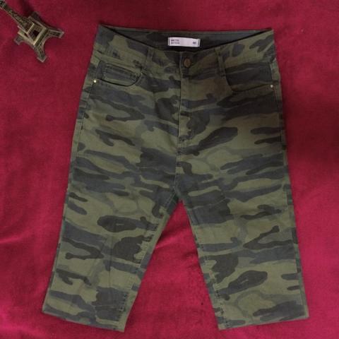 Calça militar 40 usada poucas vezes