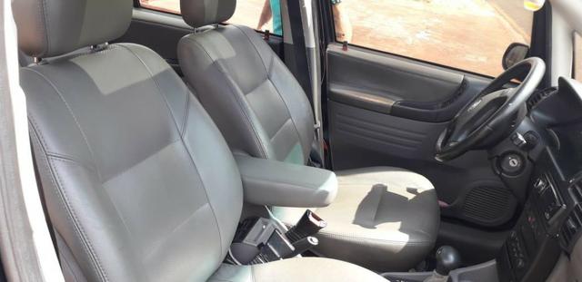 Chevrolet Zafira 2.0 Elite Flex Power Aut. 5p - Foto 2
