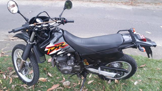 Vendo moto suzuki DR 650 Re - Foto 4