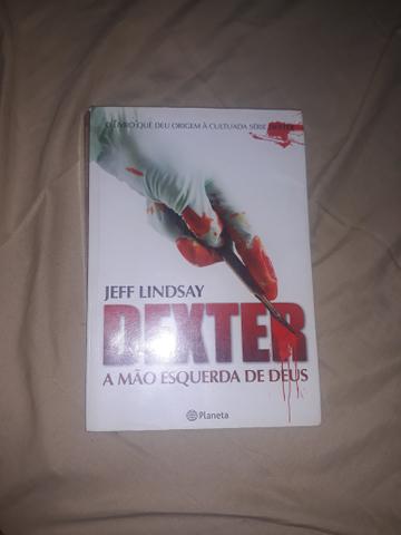 Vendo livros semi novos - Foto 3