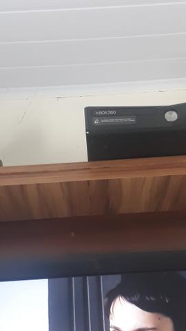 Xbox dois controles desbloqueado. vender rápido 500 reais