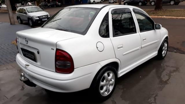 CHEVROLET CLASSIC SEDAN SPIRIT 1.6 8v 4p - Foto 4
