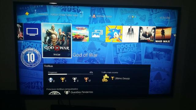 Playstation 4 impecável na caixa 2 controles - Foto 2