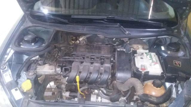 Vendo Peugeot 1.0precisar arrumar a chave de ceta - Foto 10