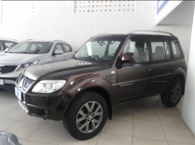 Pajero tr4 4x2 automatica 2015 - Foto 5
