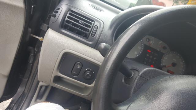 Clio Sedan 1.6 Flex 16v 2005 (Sem motor) - Foto 2