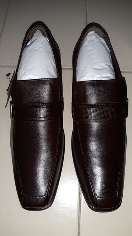 slip on couro democrata