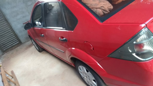 Ford fiesta sedan - Foto 2