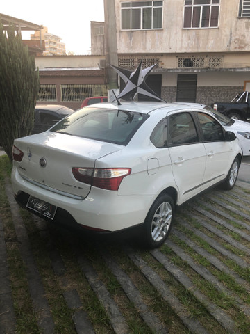 Fiat Grand Siena 1.6 AUT 2014 - GNV - Foto 5