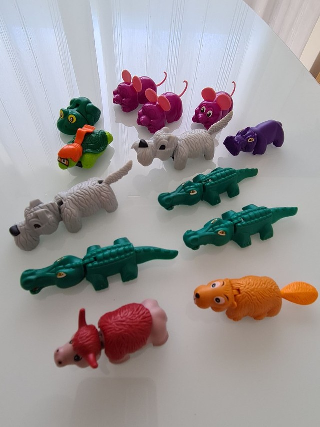 Brinquedos kinder ovo anos 90