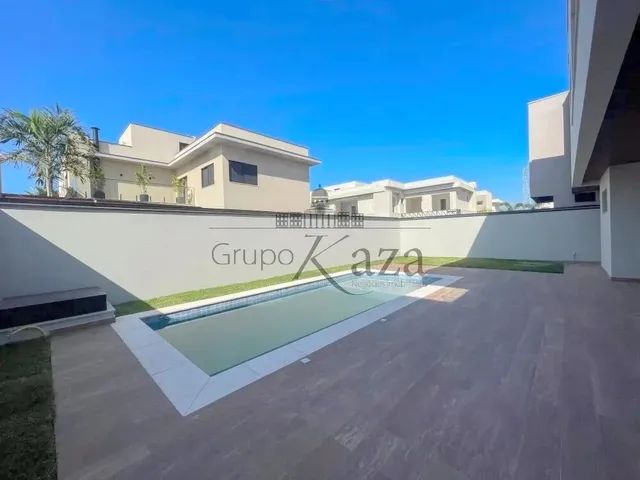 Casa com 4 suítes - Jardim do Golfe III - Urbanova